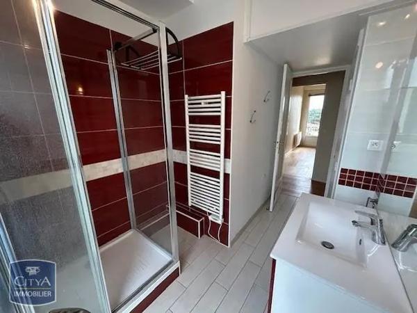 Appartement à louer 3 pièces 71m²