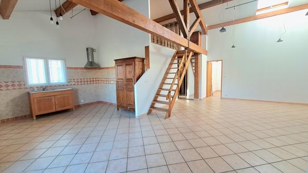 Maison 3 chambres, garage, jardin, proche centre ville