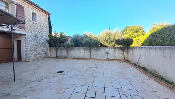 Maison 3 chambres, garage, jardin, proche centre ville