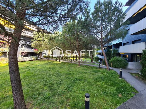 Appartement T2 balcon + place parking sécurisée