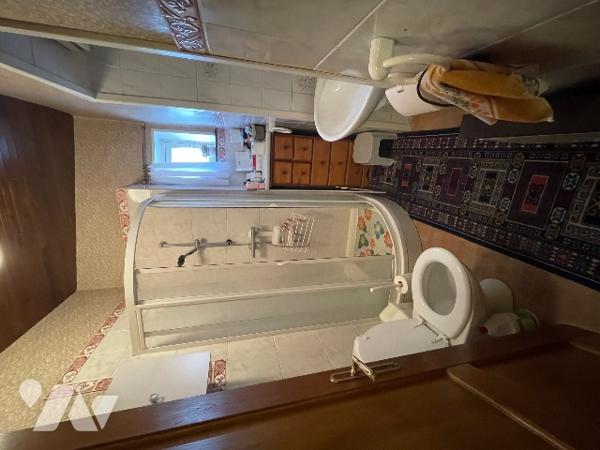 ENSEMBLE IMMOBILIER MITOYEN DES DEUX COTES