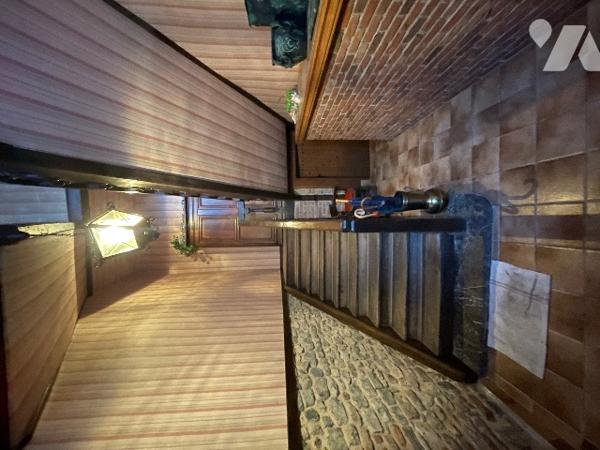 ENSEMBLE IMMOBILIER MITOYEN DES DEUX COTES