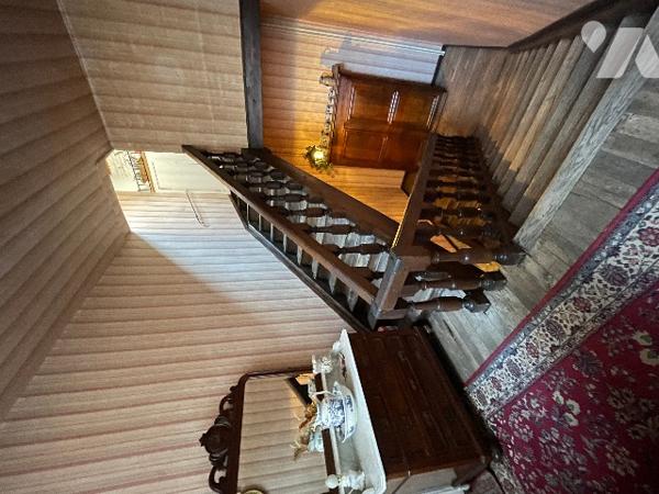 ENSEMBLE IMMOBILIER MITOYEN DES DEUX COTES