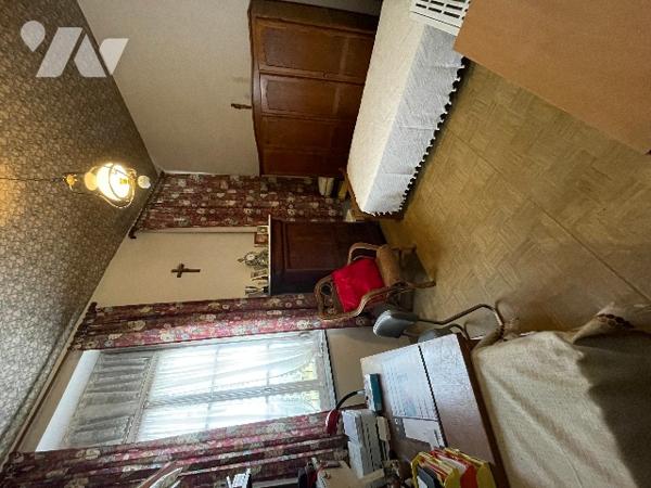 ENSEMBLE IMMOBILIER MITOYEN DES DEUX COTES