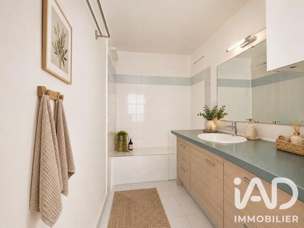 Appartement à vendre 4 pièces 78,58 m² Sèvres