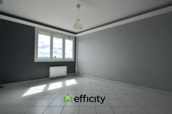 Appartement
         4 pièces
        - 78 m² 165 000 € *