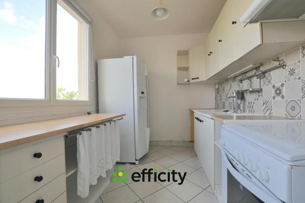 Appartement
         4 pièces
        - 78 m² 165 000 € *