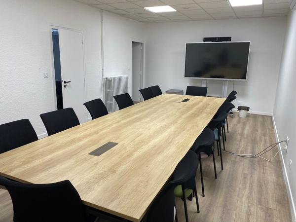 VENTE INVESTISSEUR : Bureaux de 400 m² loués au coeur de Roanne