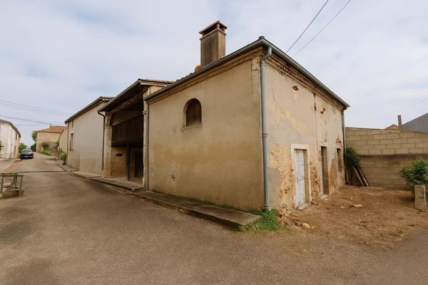 Vente                                                      Maison de ville
                        
                     4 pièces                      148 m2                     à Buzet-sur-Baïse