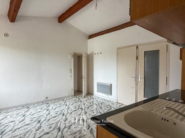 Appartement
                                                                                                                                                                                                                                                                                                                        3 pièce(s)                                                                                                                                                                                                          2 chambre(s)                                                                                                                                                                                                          42  m²