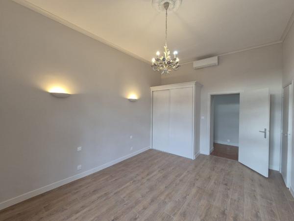 Élégance historique - Appartement 220 m², 1er étage, entre Hôtel de Ville et cathédrale Beziers