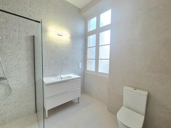Élégance historique - Appartement 220 m², 1er étage, entre Hôtel de Ville et cathédrale Beziers