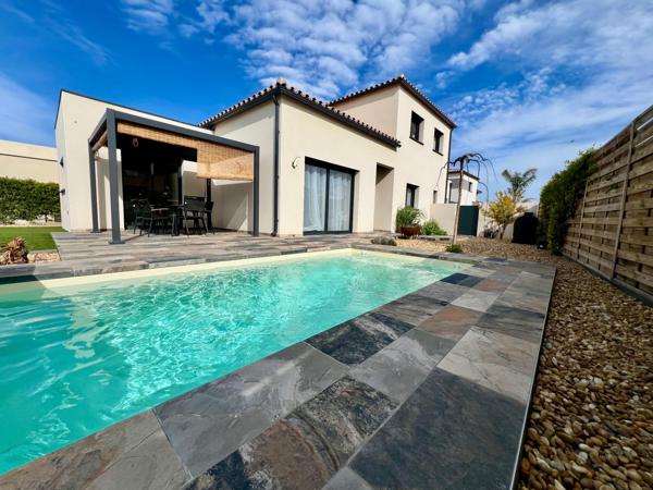 Villa contemporaine T5 132 m2 avec piscine