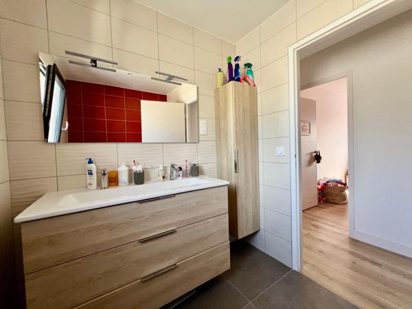 Villa contemporaine T5 132 m2 avec piscine