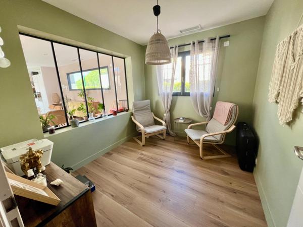 Villa contemporaine T5 132 m2 avec piscine