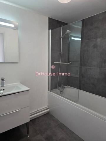 Appartement à louer 3 pièces de 65 m²