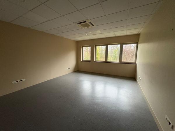A LOUER BUREAUX 197 M2 AGNETZ