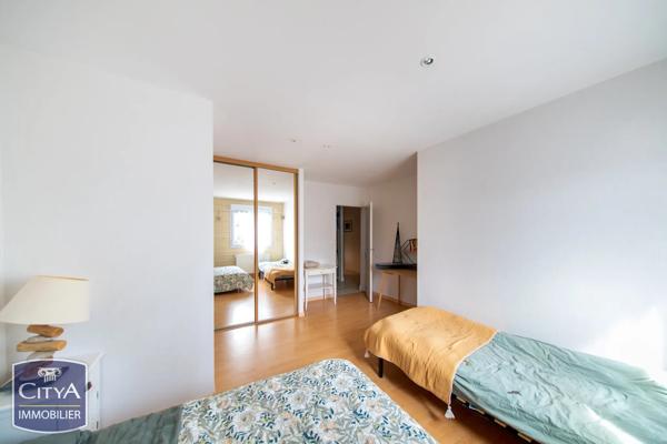 Maison à vendre 8 pièces 332m² Vouneuil-sous-Biard (86580)