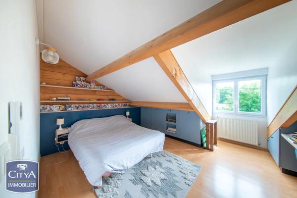 Maison à vendre 8 pièces 332m² Vouneuil-sous-Biard (86580)