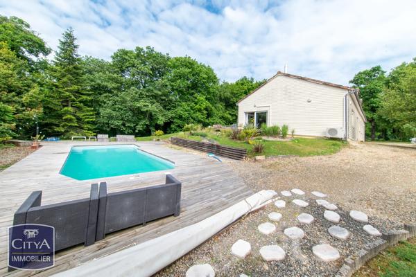Maison à vendre 8 pièces 332m² Vouneuil-sous-Biard (86580)