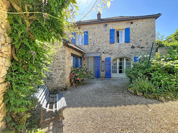 Maison en pierre avec jardin proche Prayssac