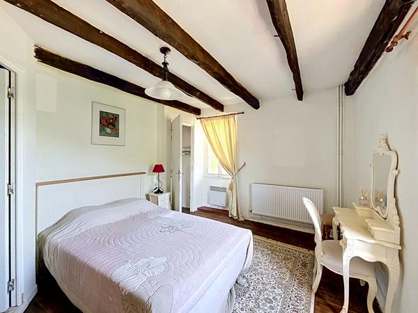 Maison en pierre avec jardin proche Prayssac