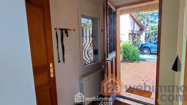 Villas 180 m² à Ventabren 13122