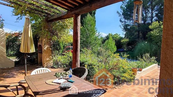 Villas 180 m² à Ventabren 13122