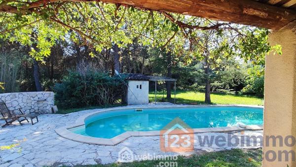 Villas 180 m² à Ventabren 13122