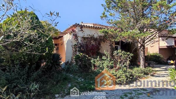 Villas 180 m² à Ventabren 13122