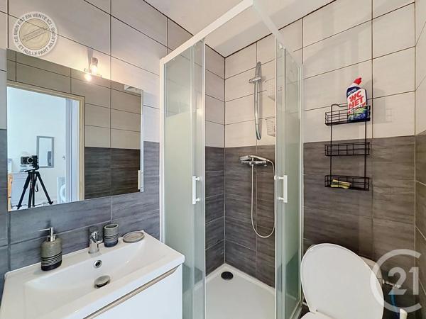 Appartement F2 à vendre  2 pièces - 28,72 m 2   LE BARCARES  - 66