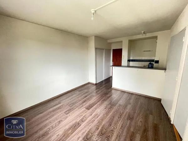 Appartement à louer 2 pièces 37.9m² Tours (37200)