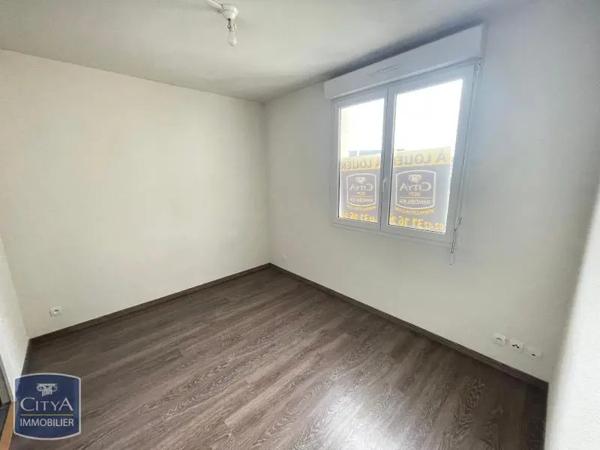 Appartement à louer 2 pièces 37.9m² Tours (37200)
