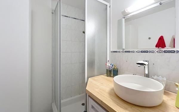 Appartement à vendre    3 pièces • 54 m2 La Rochelle