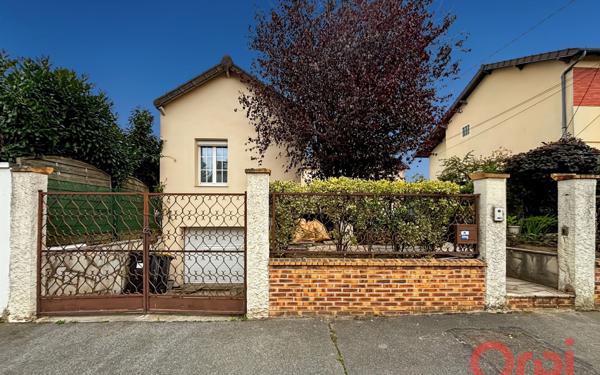 Maison à vendre    5 pièces • 95 m2 Le Blanc-Mesnil