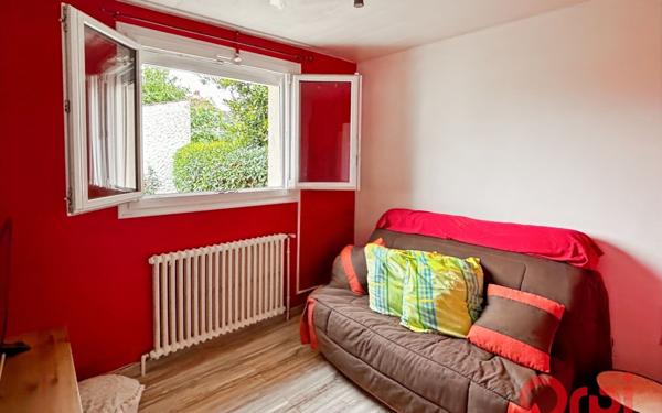 Maison à vendre    5 pièces • 95 m2 Le Blanc-Mesnil