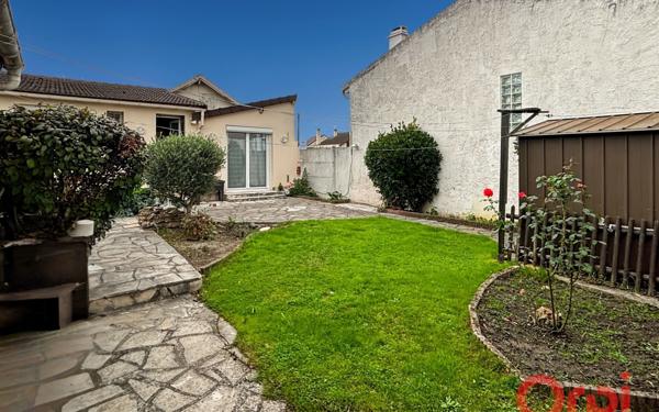 Maison à vendre    5 pièces • 95 m2 Le Blanc-Mesnil