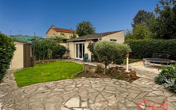 Maison à vendre    5 pièces • 95 m2 Le Blanc-Mesnil