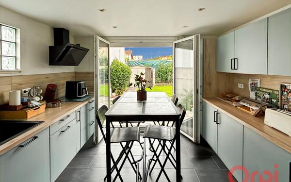 Maison à vendre    5 pièces • 95 m2 Le Blanc-Mesnil