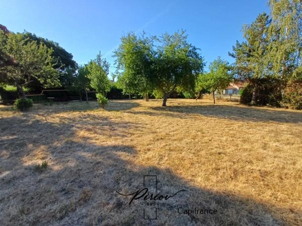 Jolie petite maison de campagne à restaurer - 2730 m² de terrain sans vis à vis