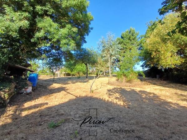 Jolie petite maison de campagne à restaurer - 2730 m² de terrain sans vis à vis