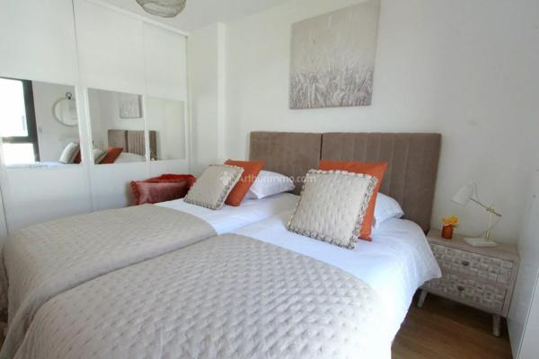 Vente                                                      Appartement
                        
                     3 pièces                      60 m2                     à Montévrain