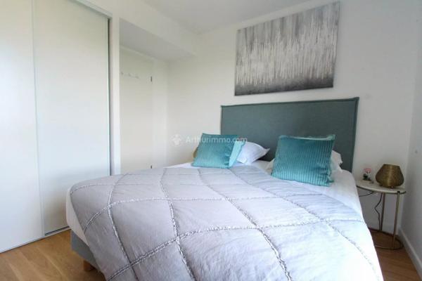 Vente                                                      Appartement
                        
                     3 pièces                      60 m2                     à Montévrain