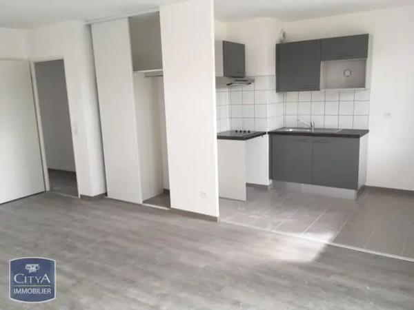 Appartement à louer 4 pièces 85.94m² Reims (51100)