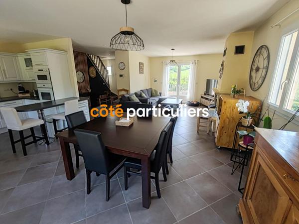 Vente Maison165 m² - 5 Pièces - DOZULE (14430)