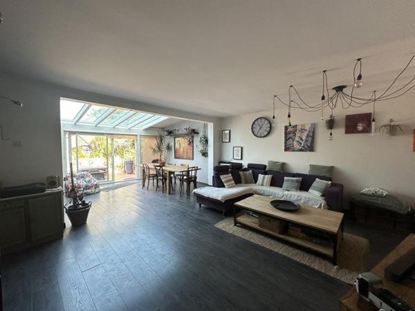 Maison à vendre 339 900 € Élancourt 6 p 120,6 m² DPE D