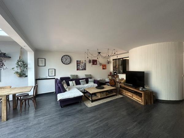 Maison à vendre 339 900 € Élancourt 6 p 120,6 m² DPE D