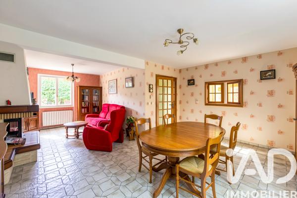 Maison à vendre 7 pièces 122 m² Le Perray-en-Yvelines