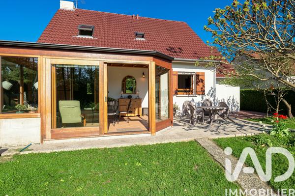 Maison à vendre 7 pièces 122 m² Le Perray-en-Yvelines