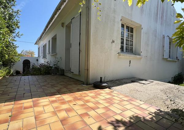 Maison Beauvoir Sur Mer 7 pièce(s) 147 m2